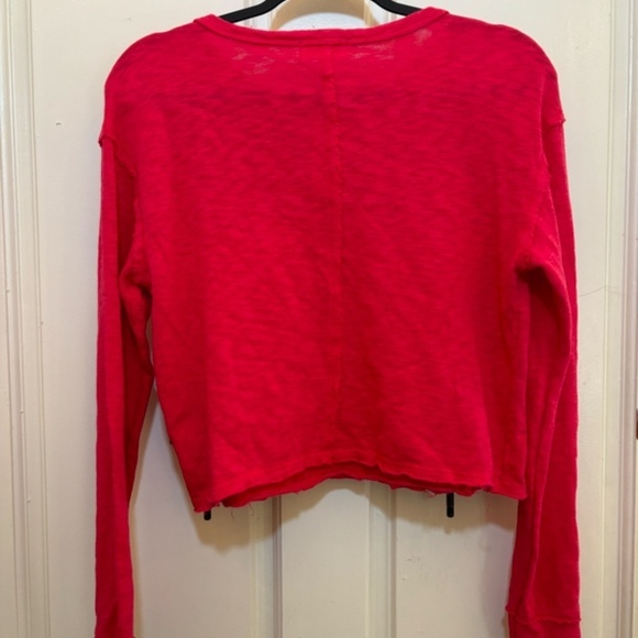 NWT t.la Red Crop from Anthro - Picture 2 of 7